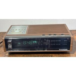 Vtg Panasonic RC-6130 Woodgrain AM/FM Clock Radio Blue Fluorescent TESTED WORKS